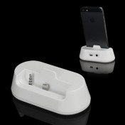 Micro USB til 8 pin dockingstation / lader med 3,5 mm Audio Line Out til iPhone 5 - Hvid